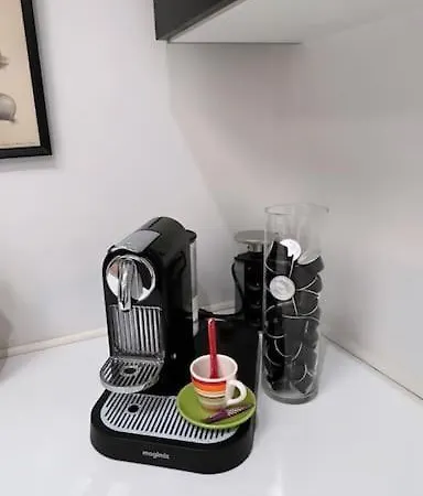 Grande Maison Et Jardin Metropole Vakantiehuis *